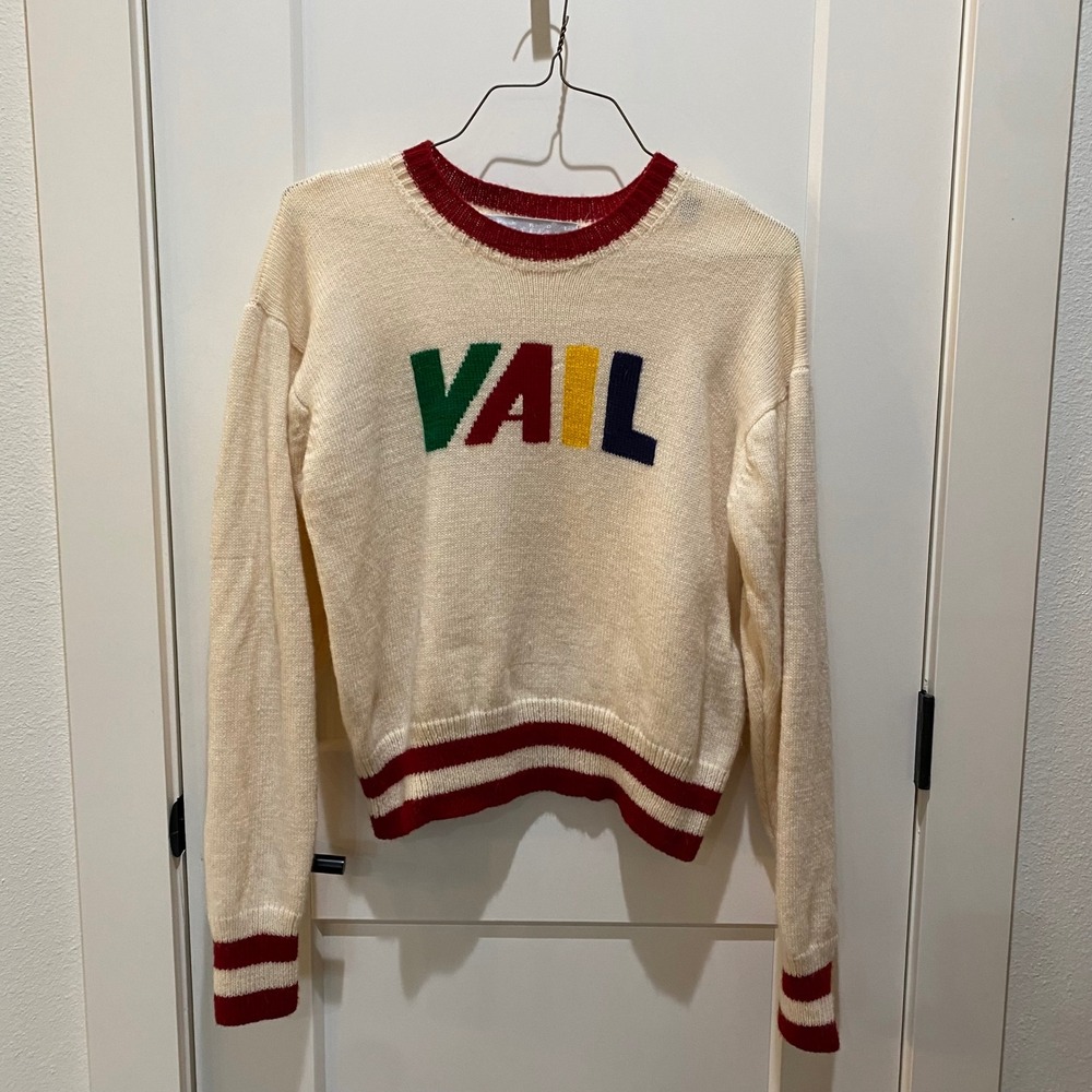 Carol Kittelson Vintage Ladies VAIL Sweater.  Medium. Cream Color and VAIL Multi